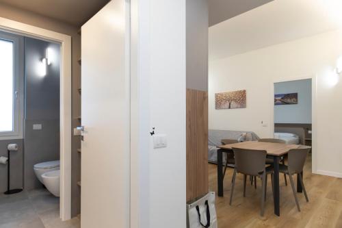 I-Host - Modern B&B Citylife Bovisa