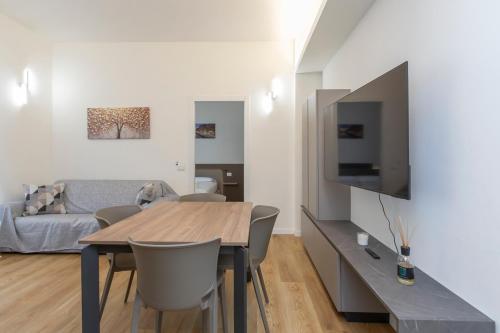 I-Host - Modern B&B Citylife Bovisa