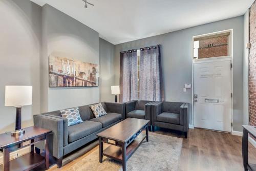 Gallery image of Settle into Soulard 6 beds 2 full baths in Saint Louis