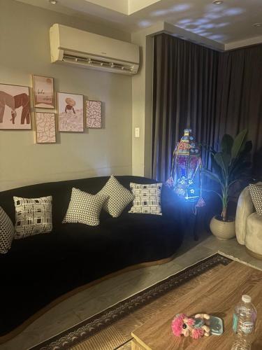 شقه فندقيه غرفتين بجوار سيتي ستارز مكرم عبيد