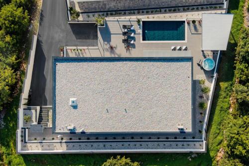 Luxury Villa Ida with Heated Pool, Hot Tub and Sauna