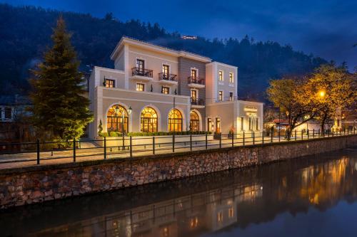 Mountain Pine Luxury Suites