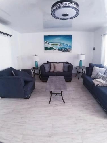 Гостиная зона в Cash code