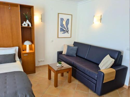 Sunny Studio with Balcony and Pool - Cabanas de Tavira