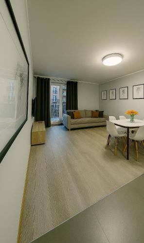 TK Apartments Dąbrowskiego