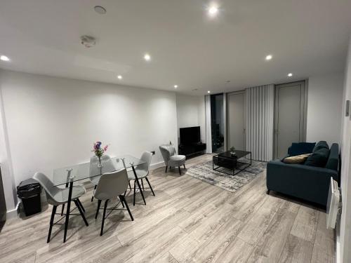 Luxe Penthouse 2 bed Deansgate photo 11