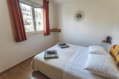 Apartments by the sea Slatine, Ciovo - 9433