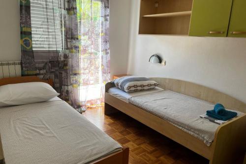 Apartments by the sea Slatine, Ciovo - 9433
