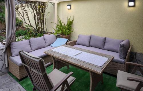 Lovely Apartment In Kraljevica With Wifi