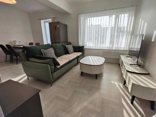 BW Service Apartment