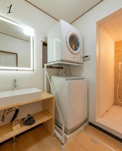7BR Entire 2-House Rental Sleeps 12 Theater and Games Umeda 3 Min