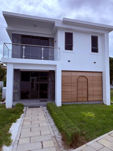 Cool Breeze Villa No 3 in Grand Baie