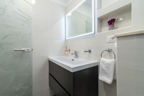 Apartments And Studio Giovanni with heated pool