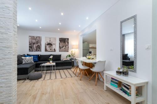 Apartments And Studio Giovanni with heated pool