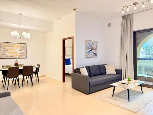 Brand-New 4BR on JBR Beach Near metro, mall By Sunkissed Holiday Homes
