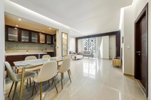Modern Smart & Spacious 1BR Business Bay near Downtown Dubai