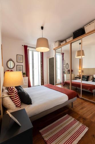 Family Central Lisbon Apartment near Metro sleeps 8