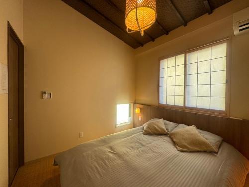 Shinimamiya Shini 尋語