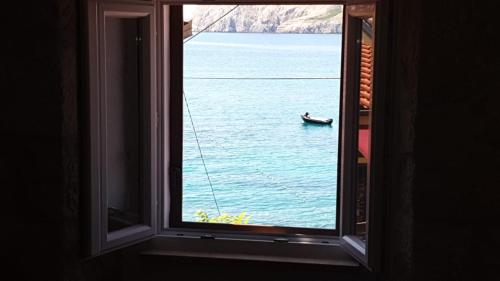 Apartment Triton in the old Part of Baska