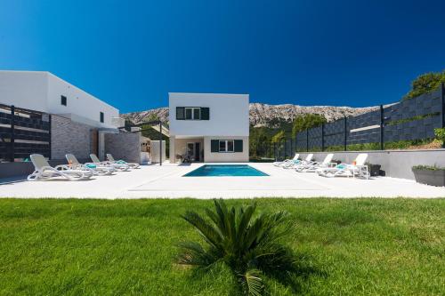 Villa Aurora