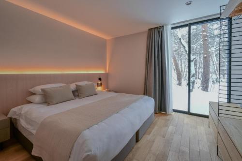 Yasuragi - Sleek modern 3 bedroom ski chalet