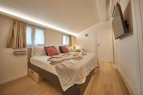 S&M Apartments - penthouse with terraces in Milan