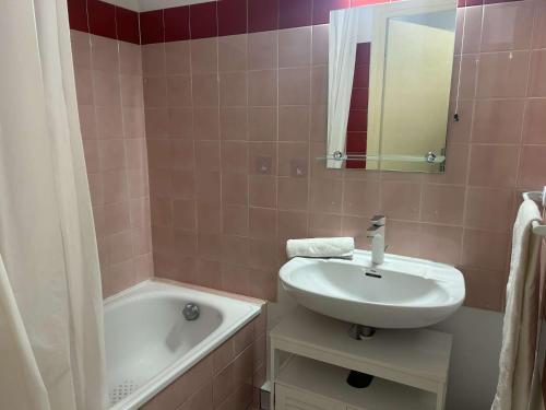 FS020-1305 Appt Studio cabine 4 personnes FREJUS