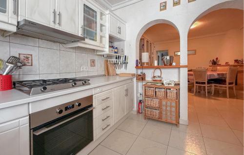 2 Bedroom Stunning Home In Torrevieja