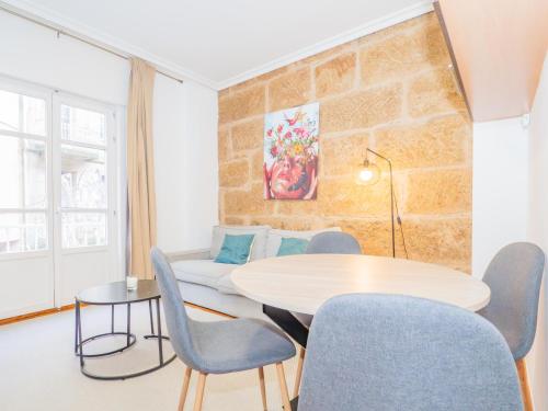 YBH Lopez de Neira 42, 1