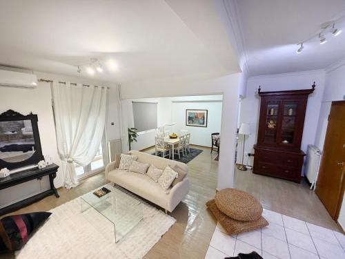 Felicias Urban Apartment in Exarchia Fast WiFi