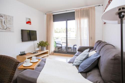 Turo 6 Family flat with Pool and Playground