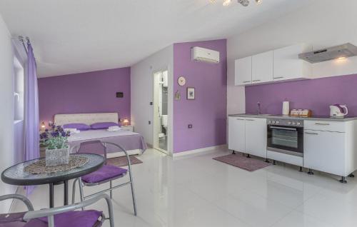 Awesome Home In Podgora