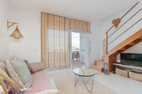 Apart-rent Apartamento Port Canigo 2005 con piscina comunitaria y vista al canal