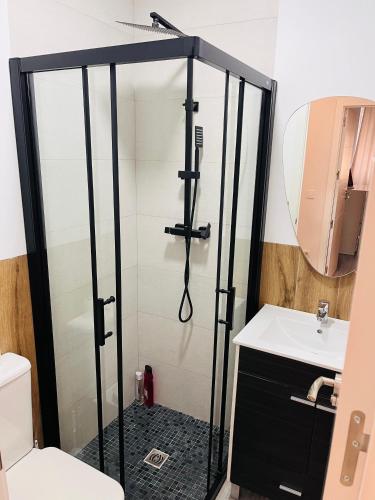Apartamento completo cerca del centro, playa a 5 min