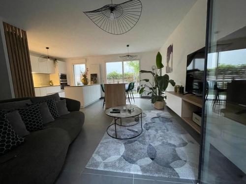 Modern house with terrace Professional comfort