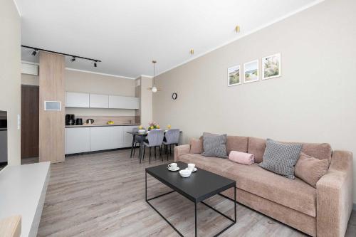 Bel Mare Stylish Apartment with Parking Close to the Beach by Noclegi Renters