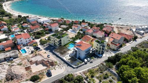 Luxury Apartment Nala with shared pool