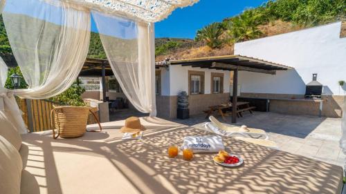 Olivo Verde Nerja by Ruralidays