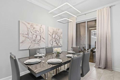 Special 4bedroom TH w-private pool next to Disney photo 12