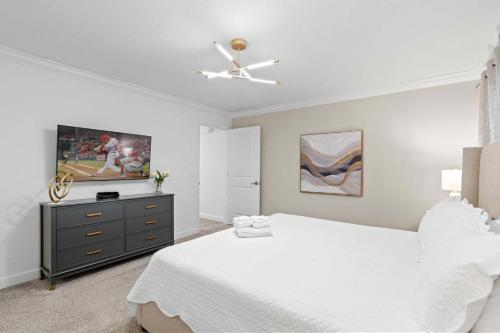 Special 4bedroom TH w-private pool next to Disney photo 22