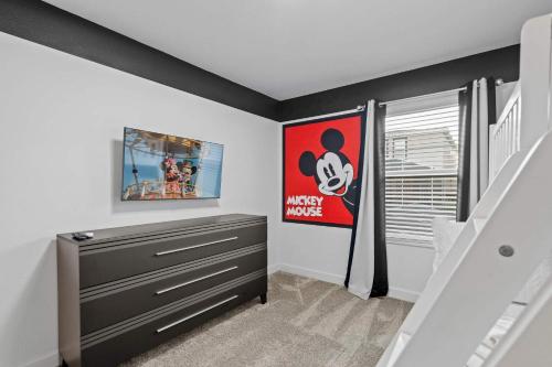 Special 4bedroom TH w-private pool next to Disney photo 25