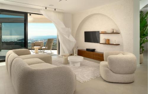 Beautiful Home In Primosten