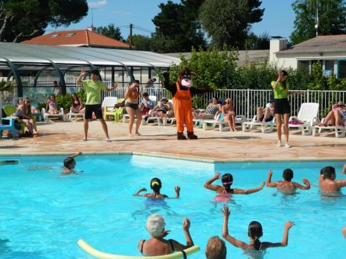 ZEcamping 4 familial pet friendly restaurant et espace aquatique