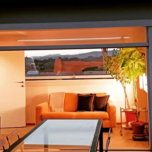 lux topfloor apt private patio great city view