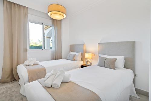 Ivory Banus Apartment - Luxury & Prime Location