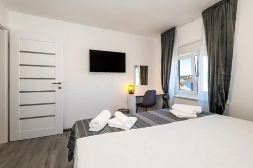 Apartment Sunny Sky No 3- Pool & Parking - Vodice