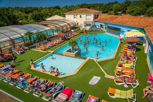 ZEcamping 4 club enfant parc aquatique sauna hammam chiens acceptés