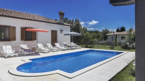 Beautiful Villa Ana with pool in Labin