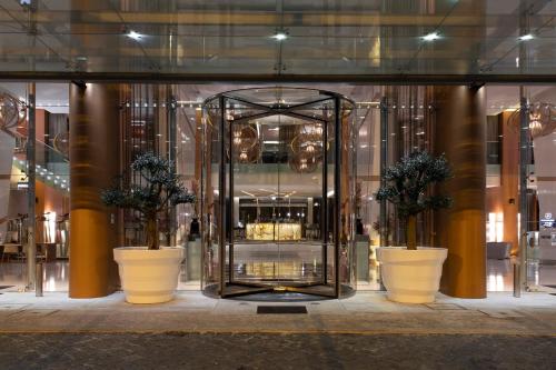 EPIC SANA Lisboa Hotel — Facade/entrance