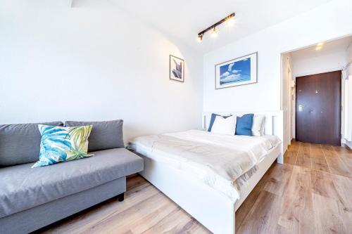 Stylish Seaside Studio